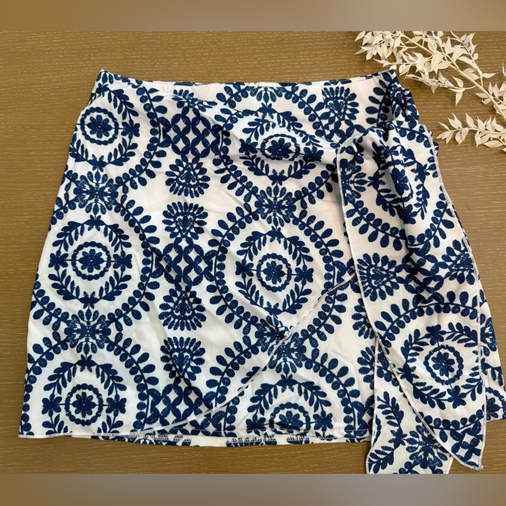 Blue and White Patterned Skirt